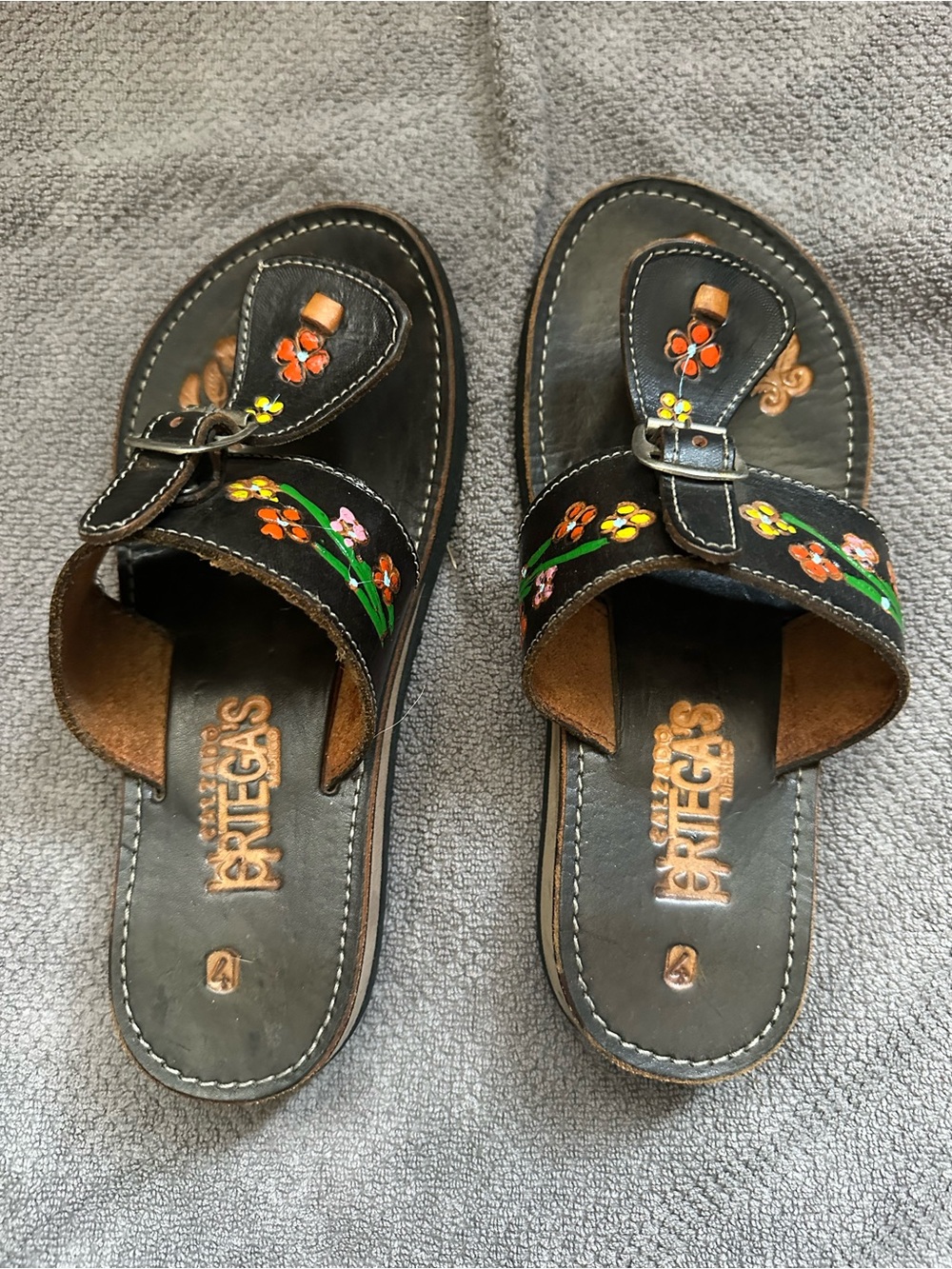 Embroidered Floral Black Leather Sandals - Picture 2 of 3
